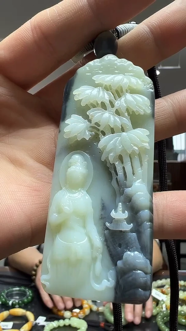 颈饰未镶嵌和田玉精品观音