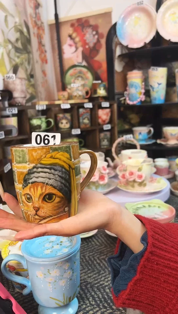 景德镇设计款手绘杯杯