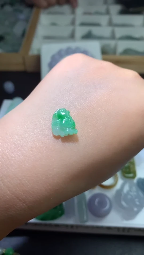 【闪购商品】定制翡翠未镶嵌毛货