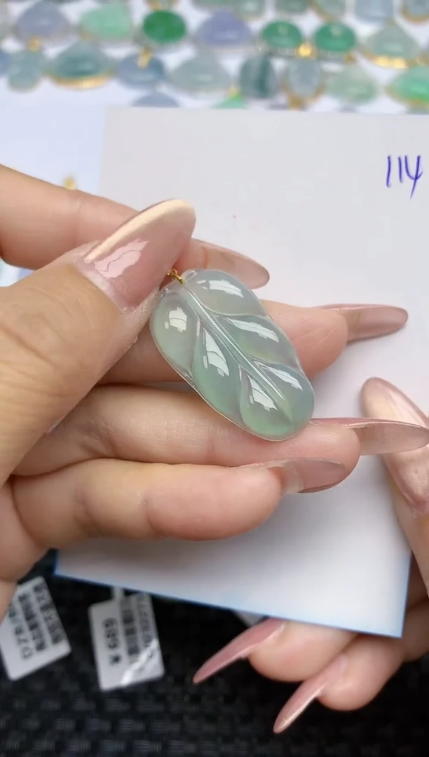 【闪购商品】翡翠颈饰18K金镶嵌天然A货翡翠 114