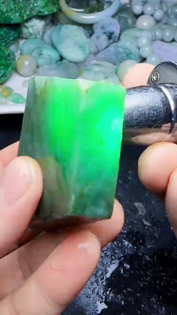 未镶嵌挂件翡翠102