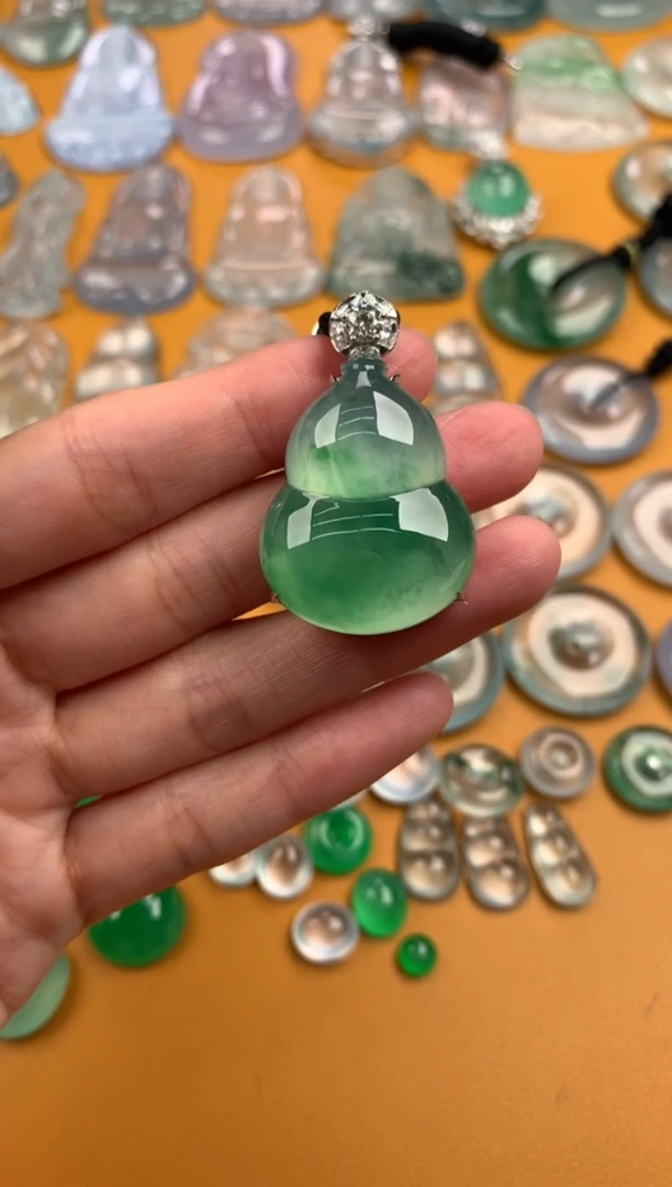 颈饰未镶嵌翡翠37.9-24-13.9