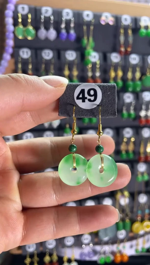 【闪购商品】翡翠耳饰银S925镶嵌49.....