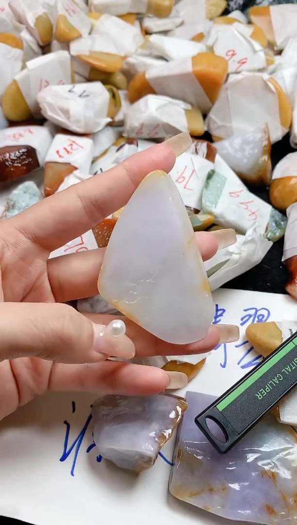 翡翠裸石翡翠挂件裸石