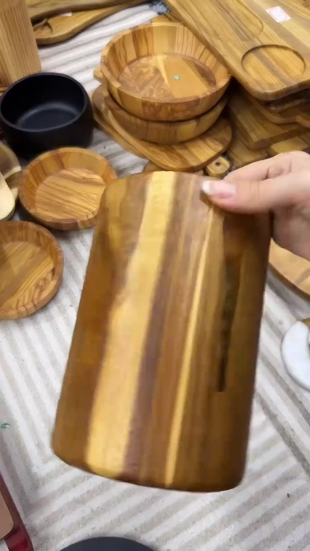 树脂+相思木笔筒不退不换