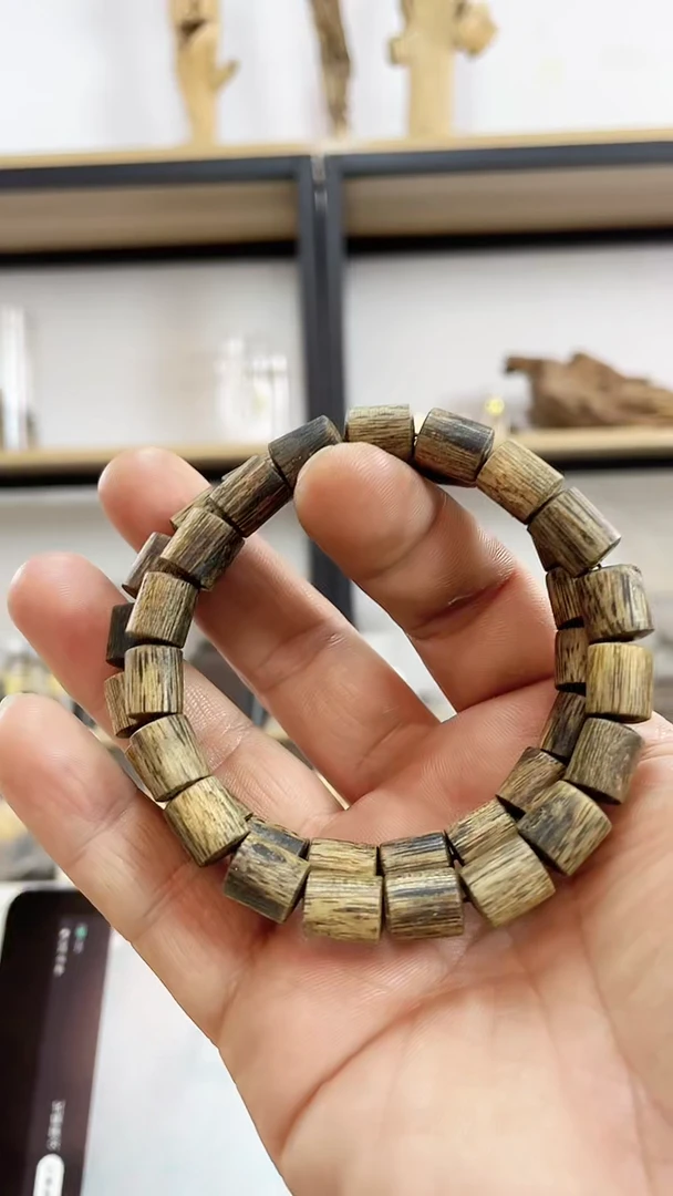 【闪购商品】沉香手串沉香单圈手串8克+多样性发其一