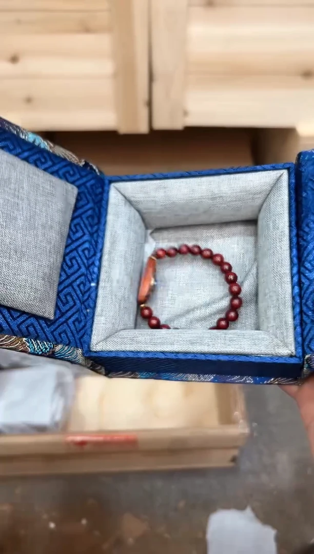 精品手串（无礼盒）@@ys985