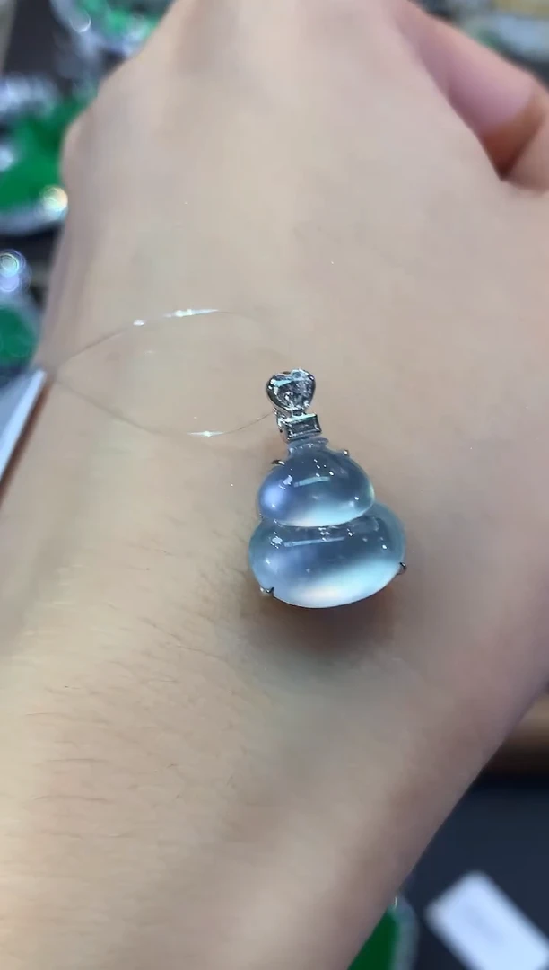 吊坠(不含链)18K金镶嵌翡翠C119