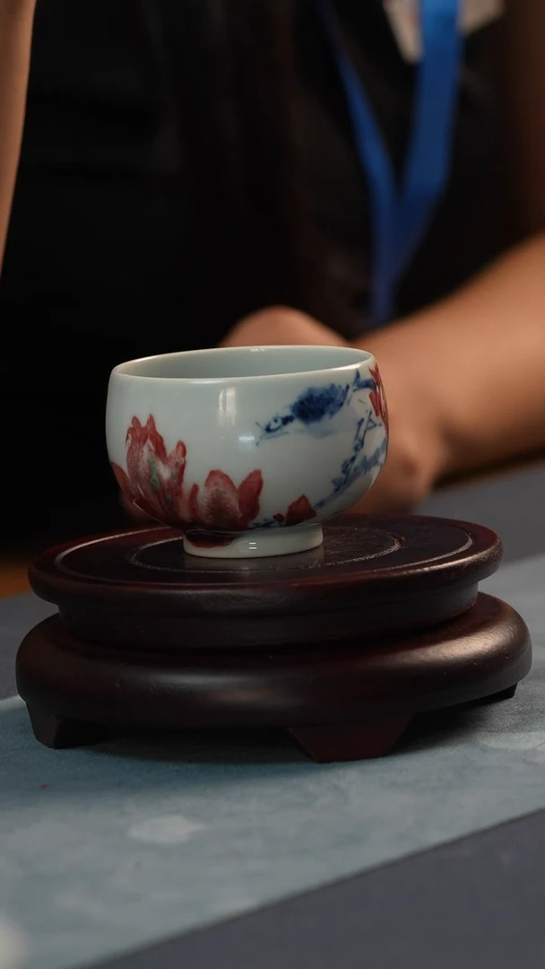杯子非遗传承-釉里红研究院-釉里红蛋壳杯
