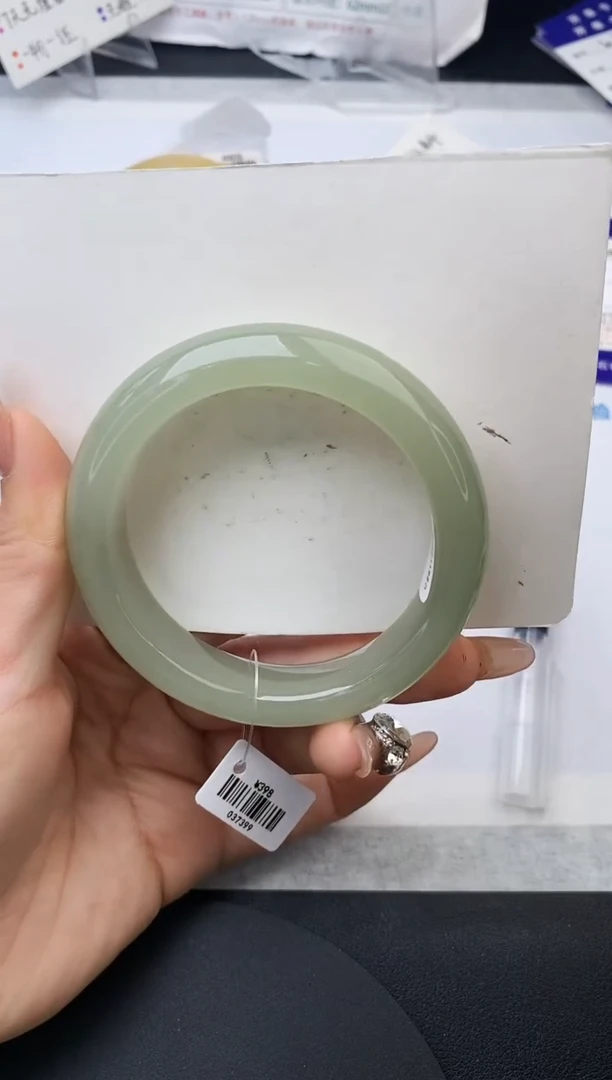 未镶嵌手镯石英质玉w255-DB55+