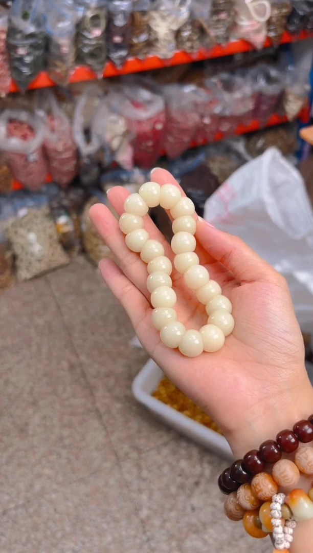 吊坠菩提根/象牙果荔枝栋大肠