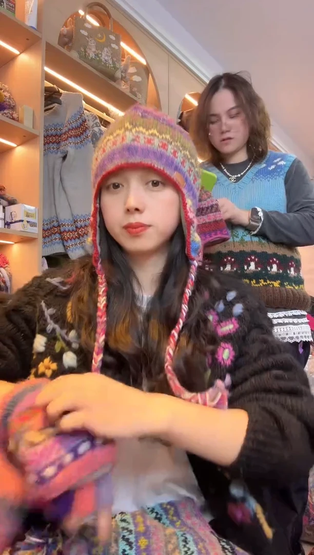 羊毛三*儿百羊毛护耳帽B394