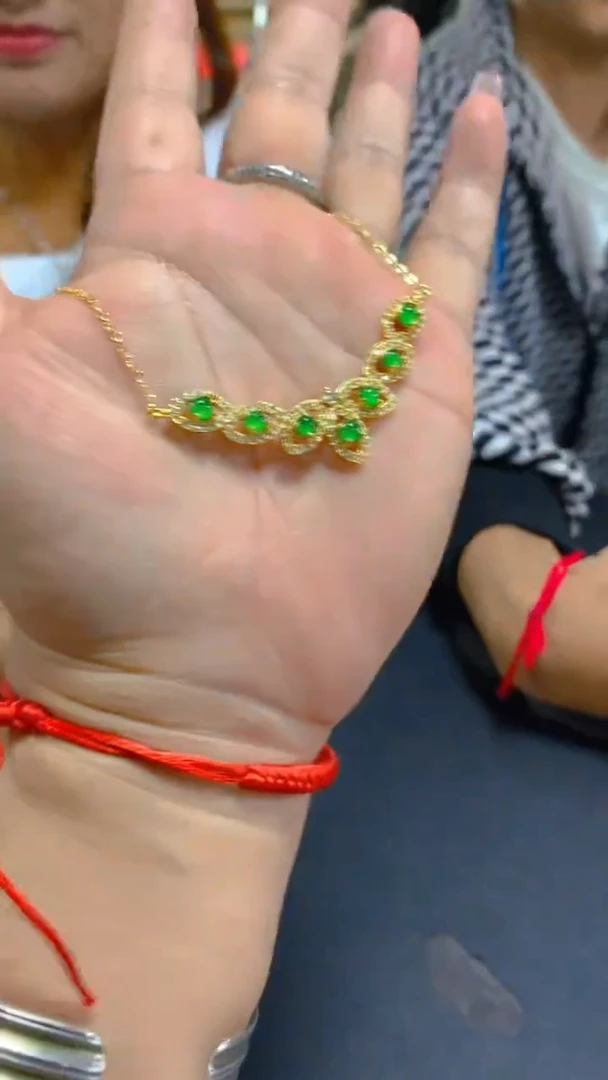 【闪购商品】翡翠吊坠(赠链)未镶嵌0464327930多样性发其一