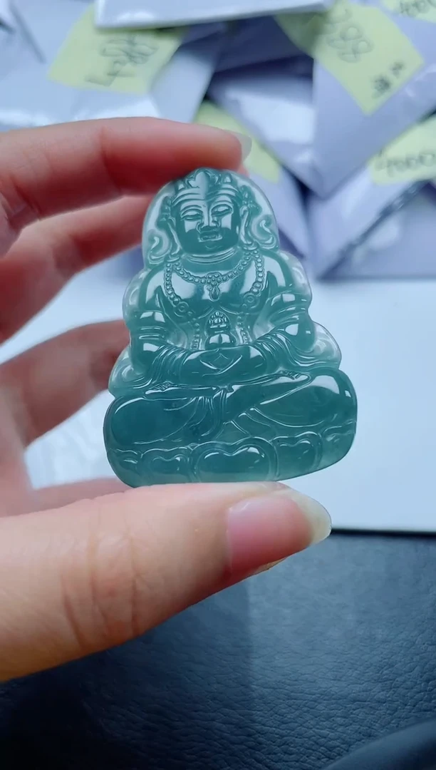 翡翠未镶嵌颈饰多样性发货随机一件发货-度母