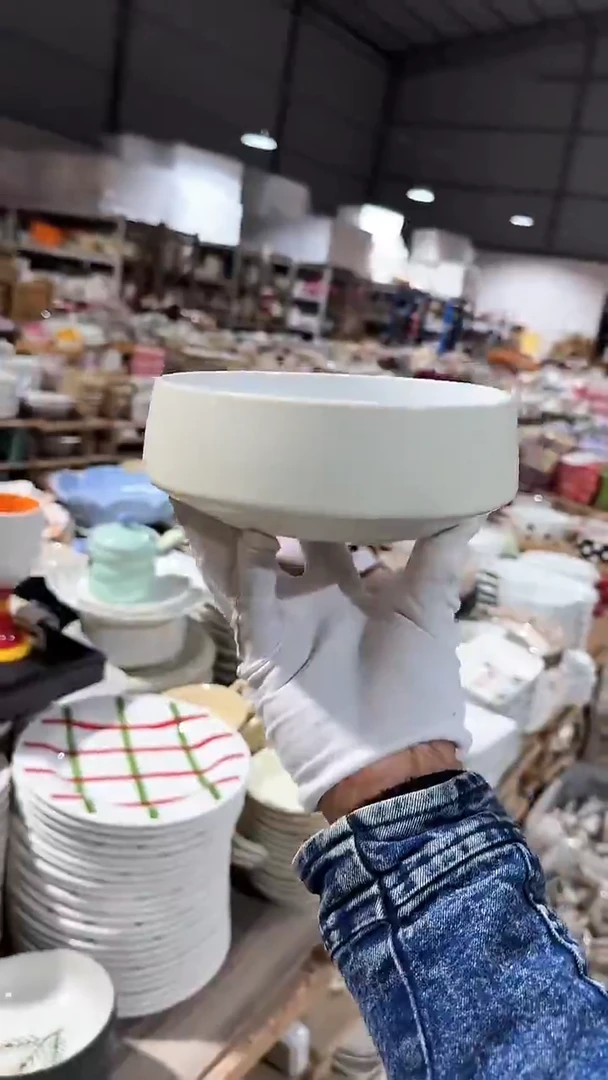 陶瓷哑光奶油小蛮腰折边碗微瑕 凑满20元包邮