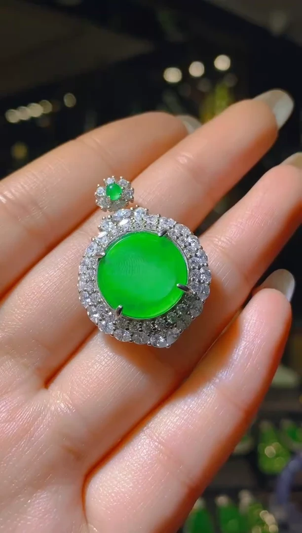 【闪购商品】翡翠吊坠(赠链)银S925镶嵌084（多样性发货）