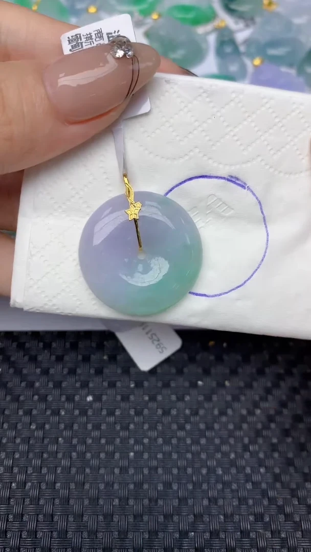 颈饰18K金镶嵌翡翠A货假一赔三支持复检百元以上九元证书费自理