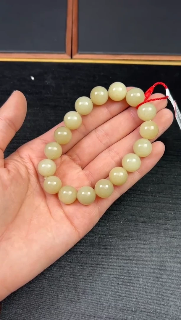 【闪购商品】和田玉手串未镶嵌且末微色差卡12
