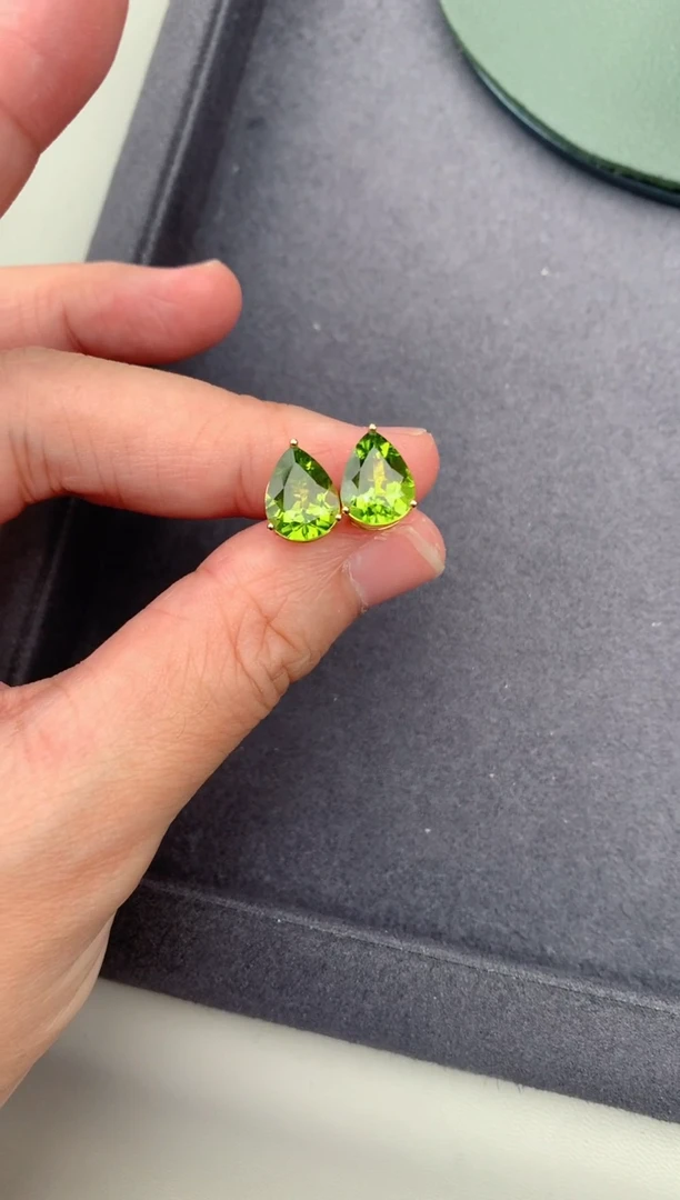 18K金镶嵌耳饰橄榄石2ct橄榄石  BG