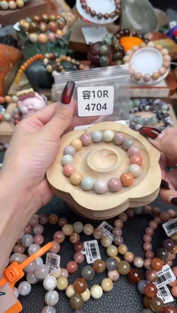 【闪购商品】石英质玉手链未镶嵌10R4704