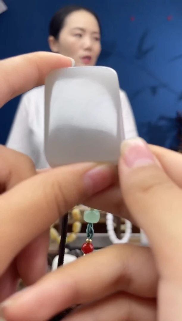 和田玉未镶嵌颈饰1