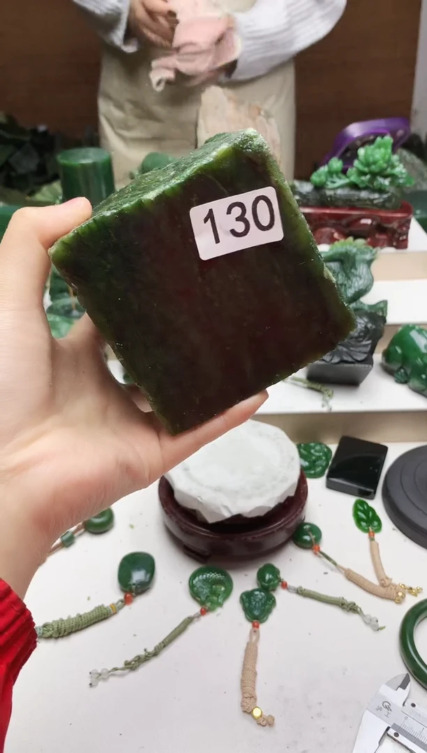 未镶嵌和田玉挂件1