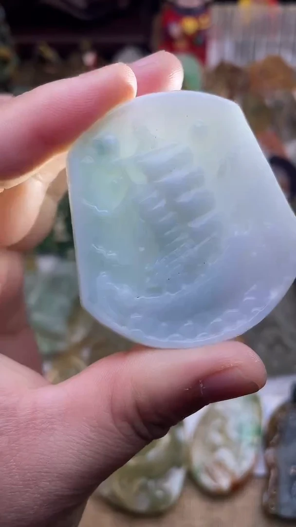 颈饰未镶嵌翡翠一帆风顺