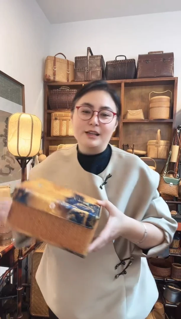 XJDM36-2缎面印花纸巾盒黄山大