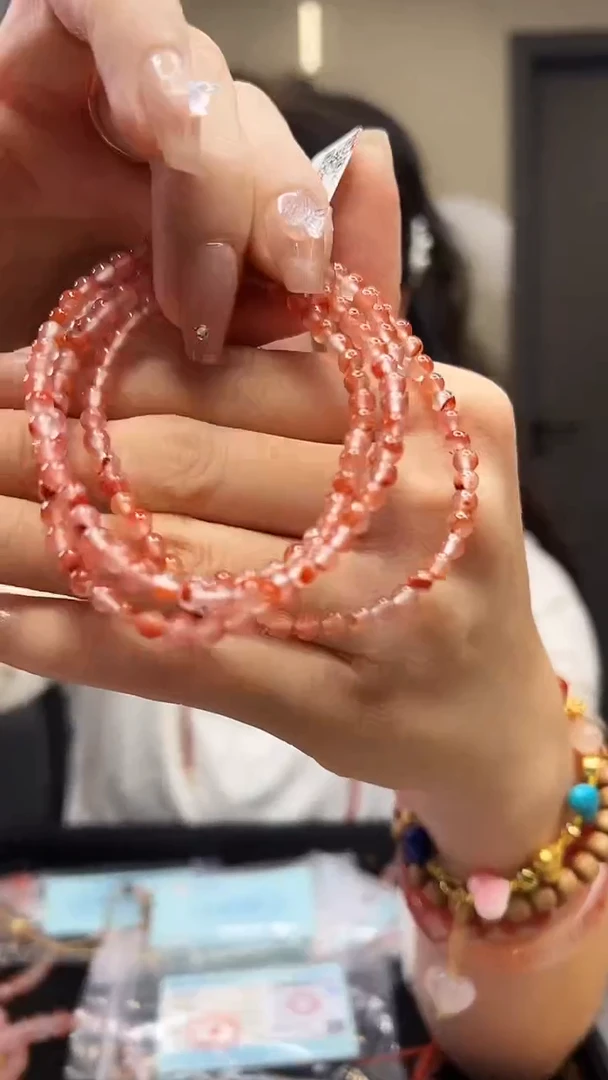 未镶嵌多圈南红玛瑙.