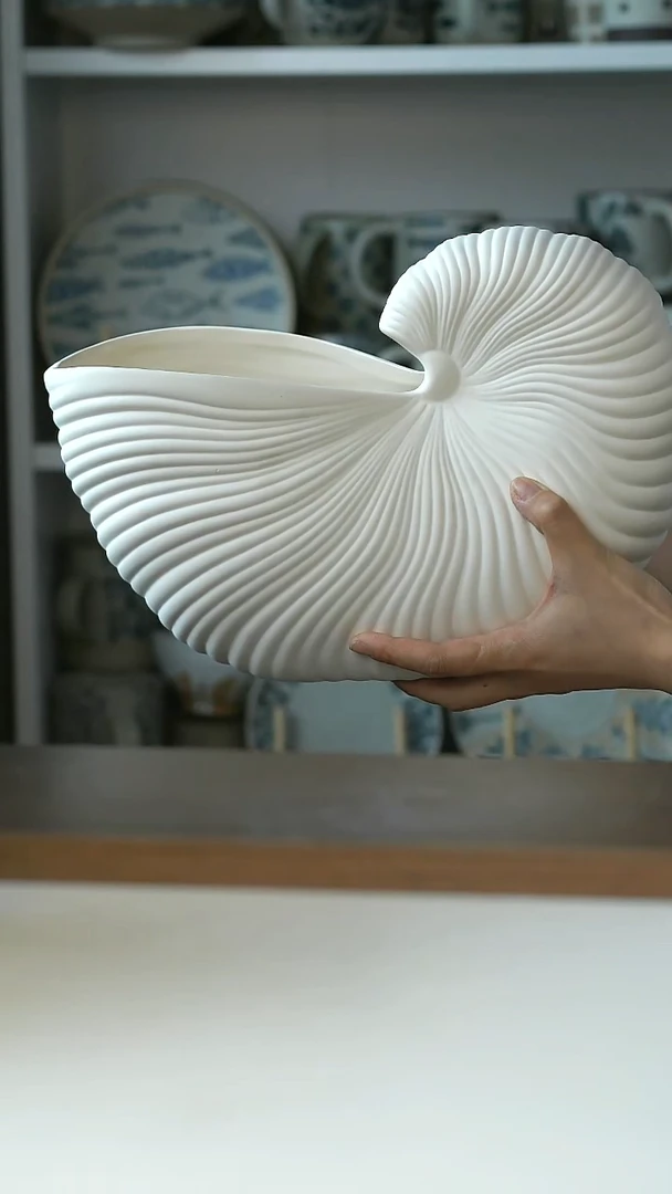 微瑕出丹麦fermliving鹦鹉螺贝壳花器/盆31*15*20@4-2@