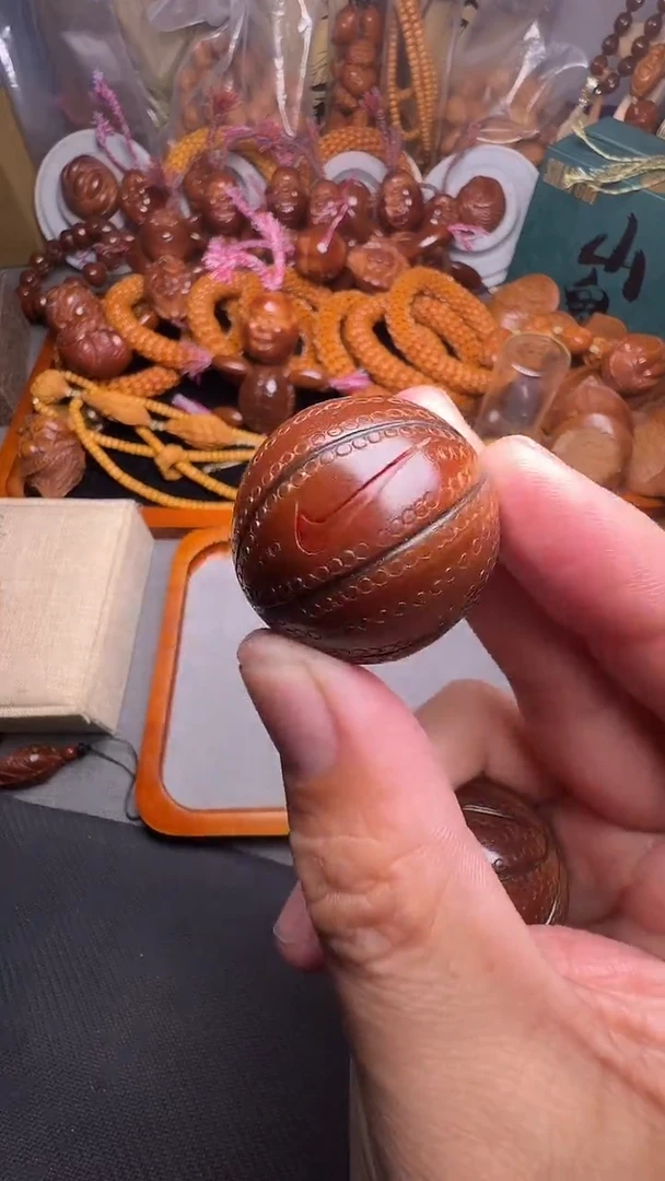 手串橄榄核篮球一对