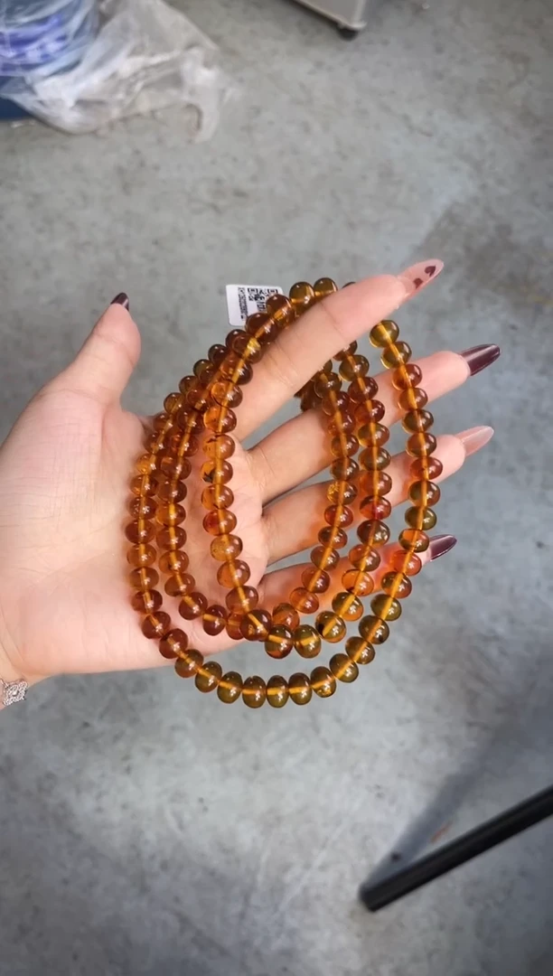 【闪购商品】琥珀裸石未镶嵌9+豆油红108