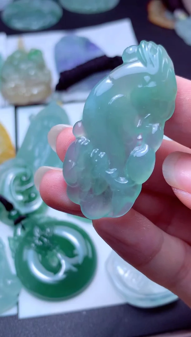 颈饰未镶嵌翡翠天然翡翠A货