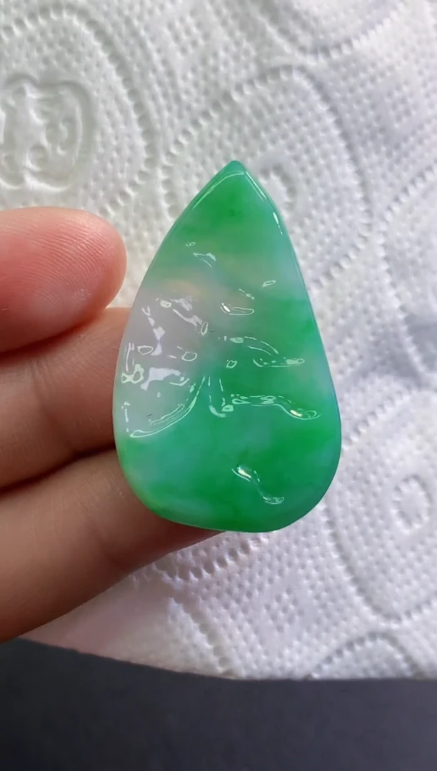 翡翠未镶嵌吊坠(不含链)306