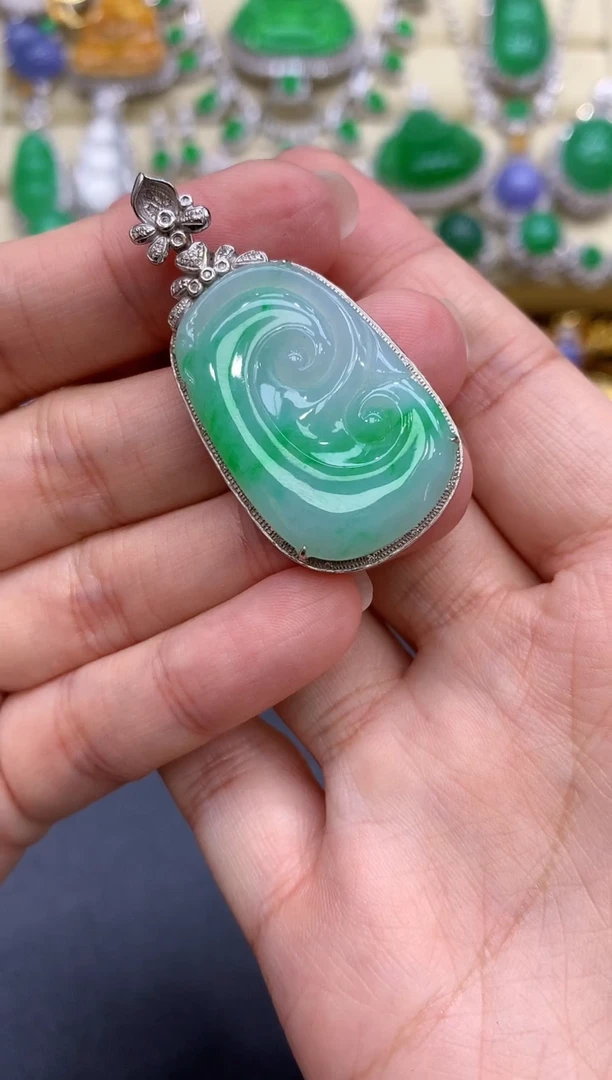 颈饰18K金镶嵌翡翠299-中国好珍宝