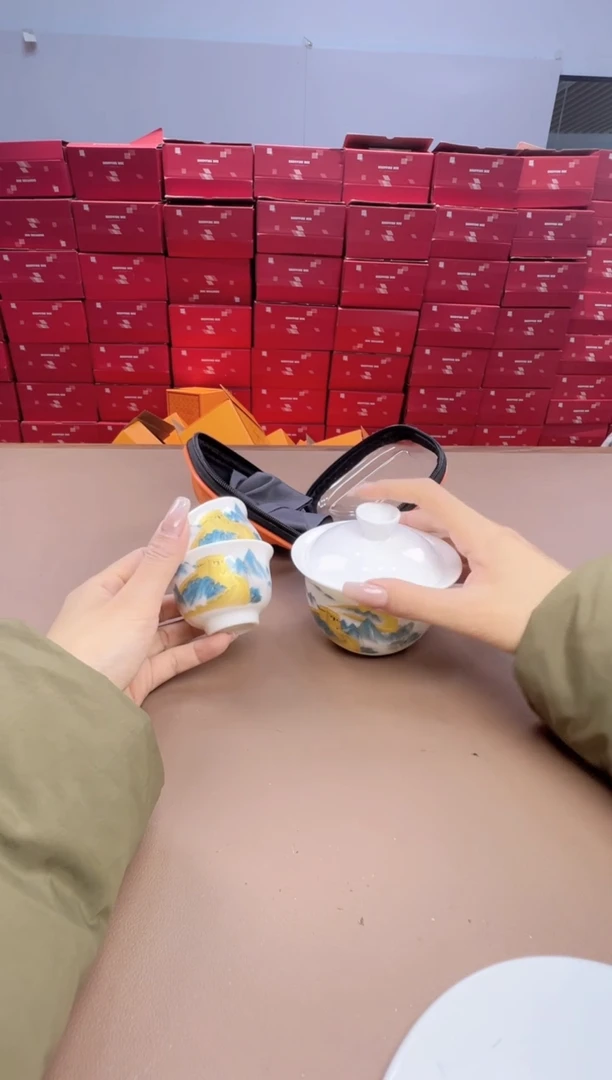 【闪购商品】摆件瓷制品S1111111111111