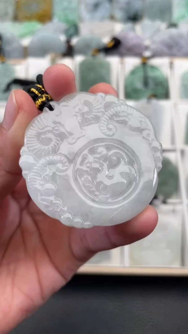 颈饰未镶嵌翡翠天然缅甸翡翠A货92
