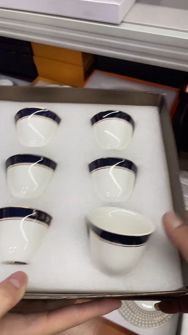 杯鸿辉家品牌瓷器，京东包邮！