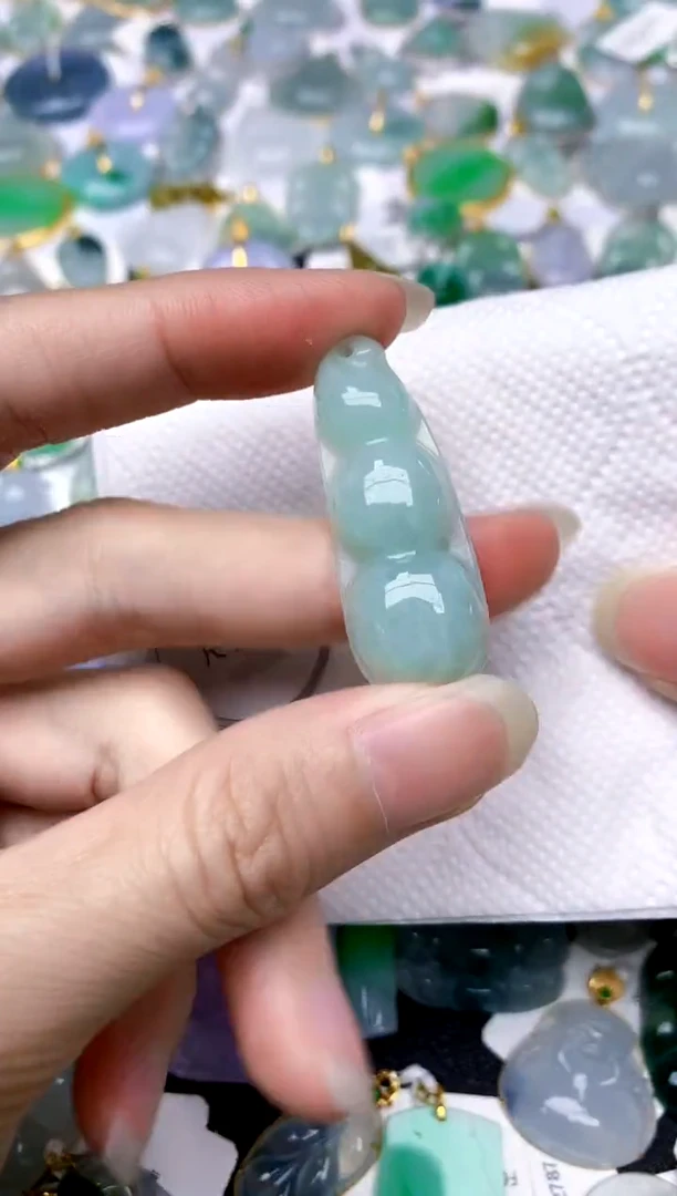 颈饰未镶嵌翡翠天然A货翡翠