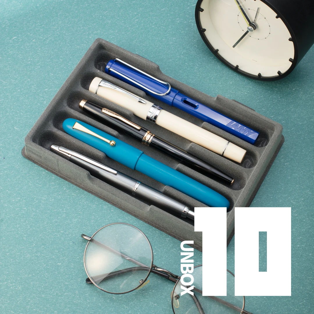 钢笔收纳盒子 带盖防尘透视 笔类专用保护空盒包装盒文具盒保护箱