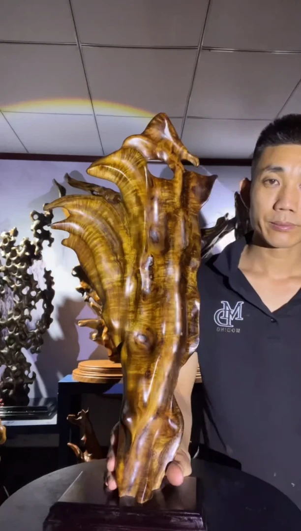 金丝楠木雕款风**山金丝楠木工艺品摆件