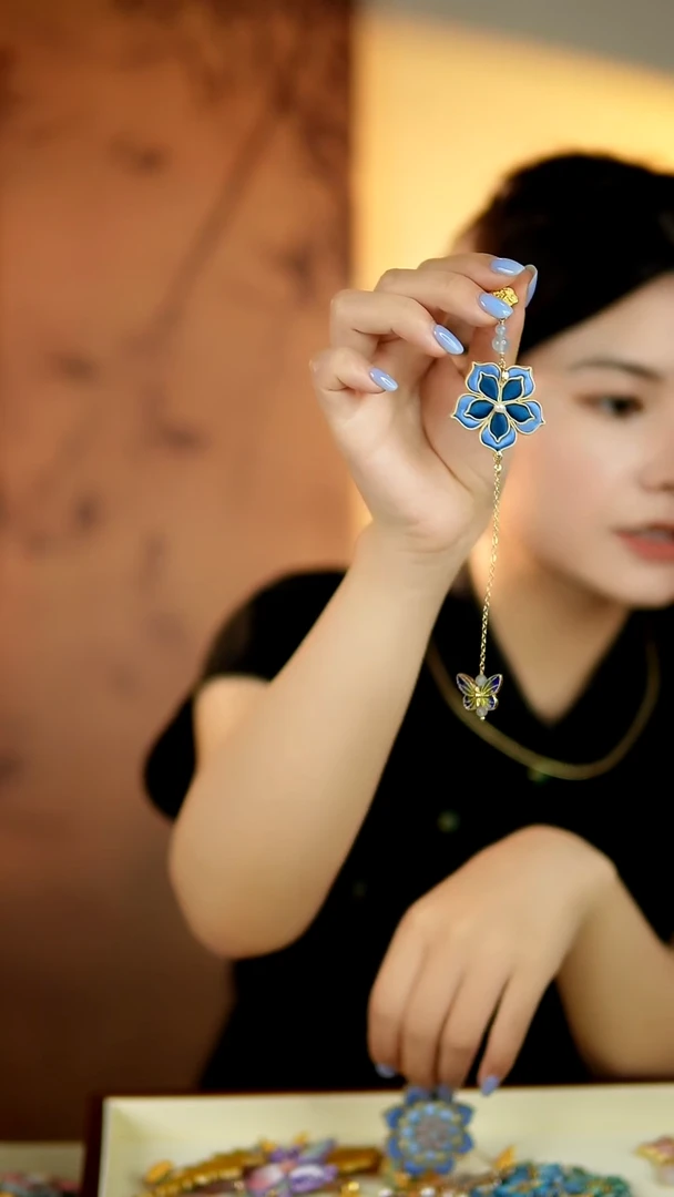 非金属布艺小蓝宝相花压襟