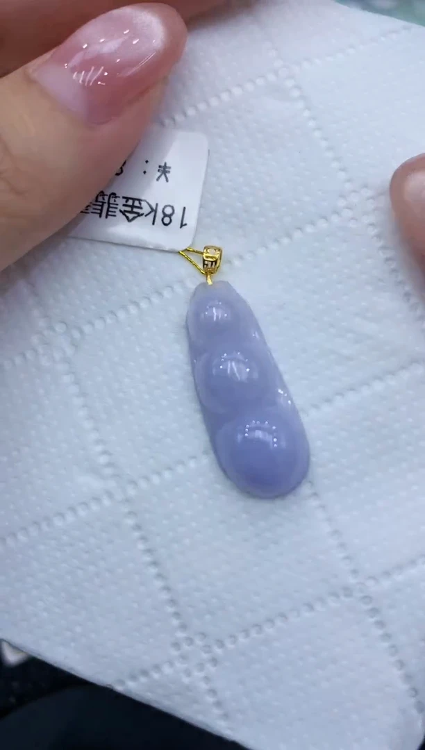 翡翠18K金镶嵌颈饰111111111111