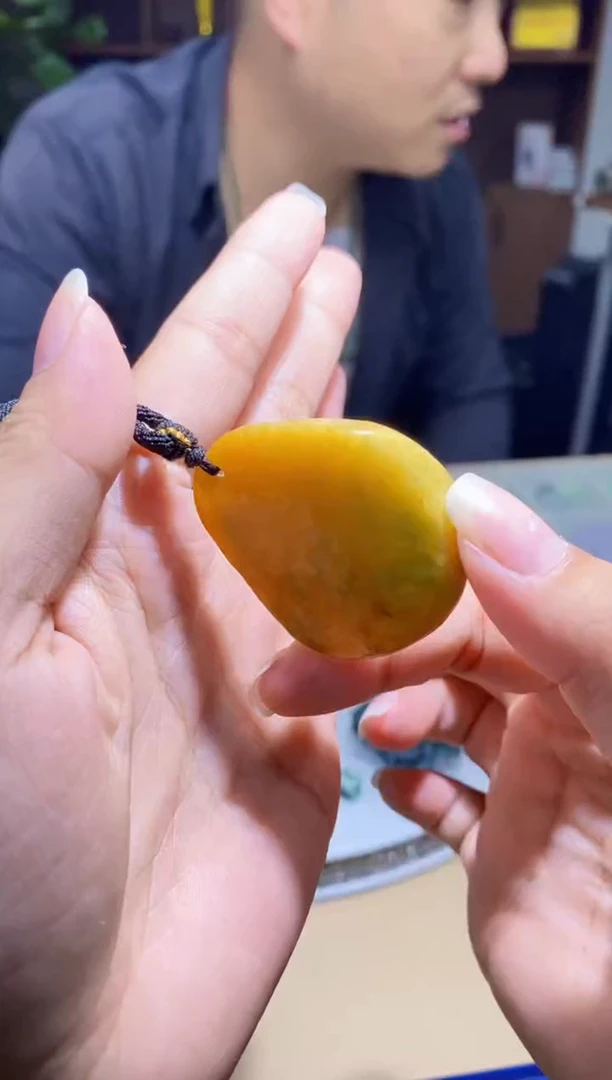 未镶嵌定制翡翠挂件