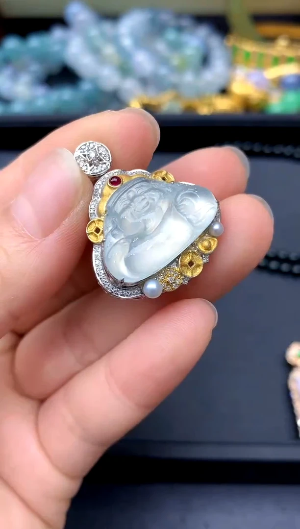 颈饰18K金镶嵌翡翠447 -中国好珍宝