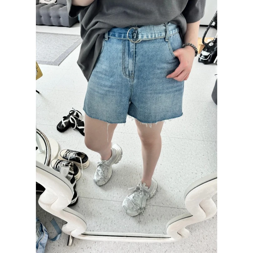 【潮流单品】复古牛仔高腰A字宽松显瘦毛边短裤（带腰带）