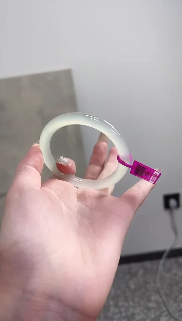 【闪购商品】玛瑙/玉髓手镯未镶嵌55圈 需要包容