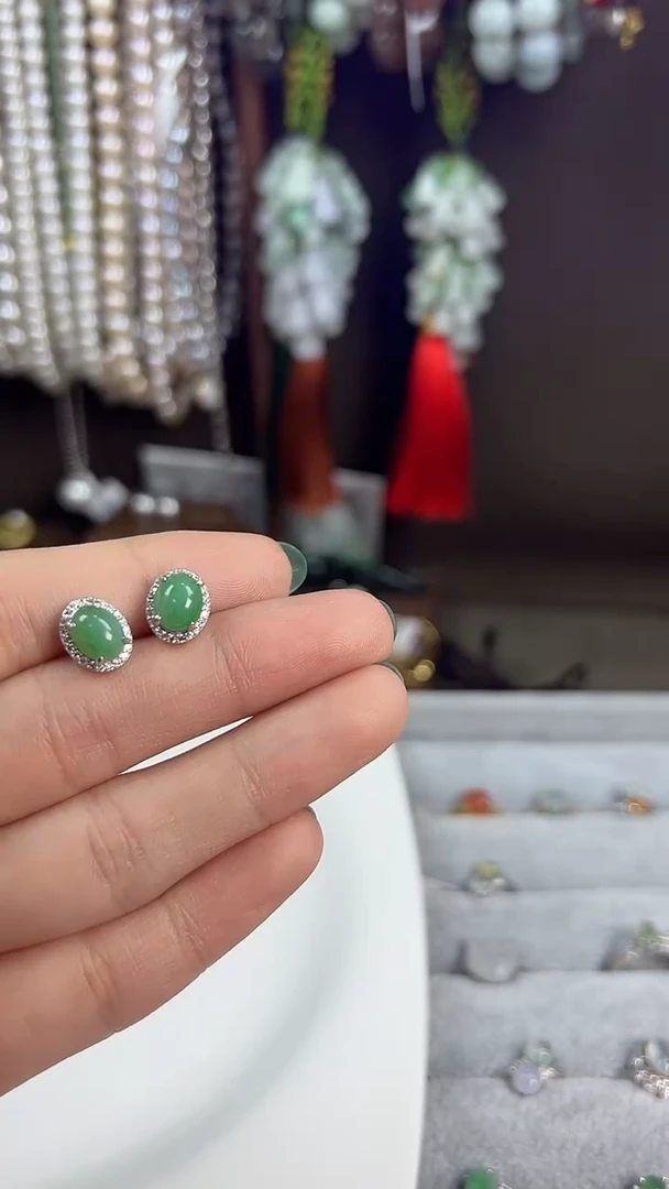 【闪购商品】翡翠耳饰未镶嵌耳钉1