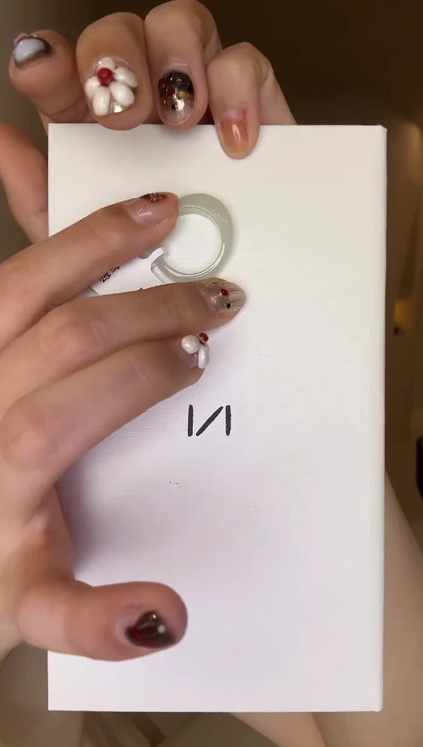 未镶嵌戒指和田玉14码俄小馒头(翠色)