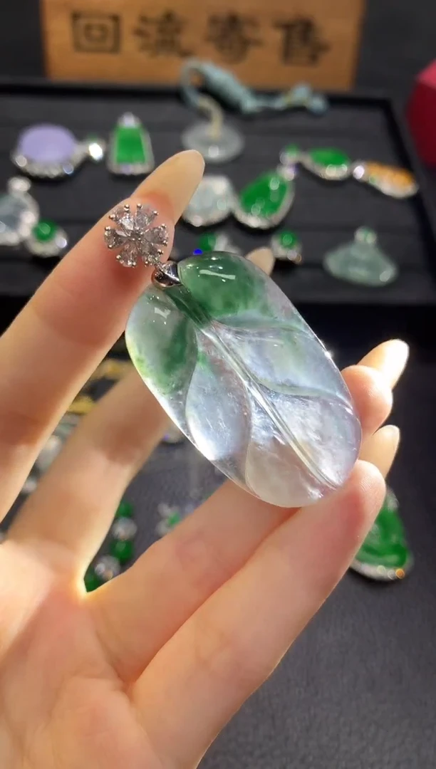 吊坠(不含链)18K金镶嵌翡翠31吊坠不含链